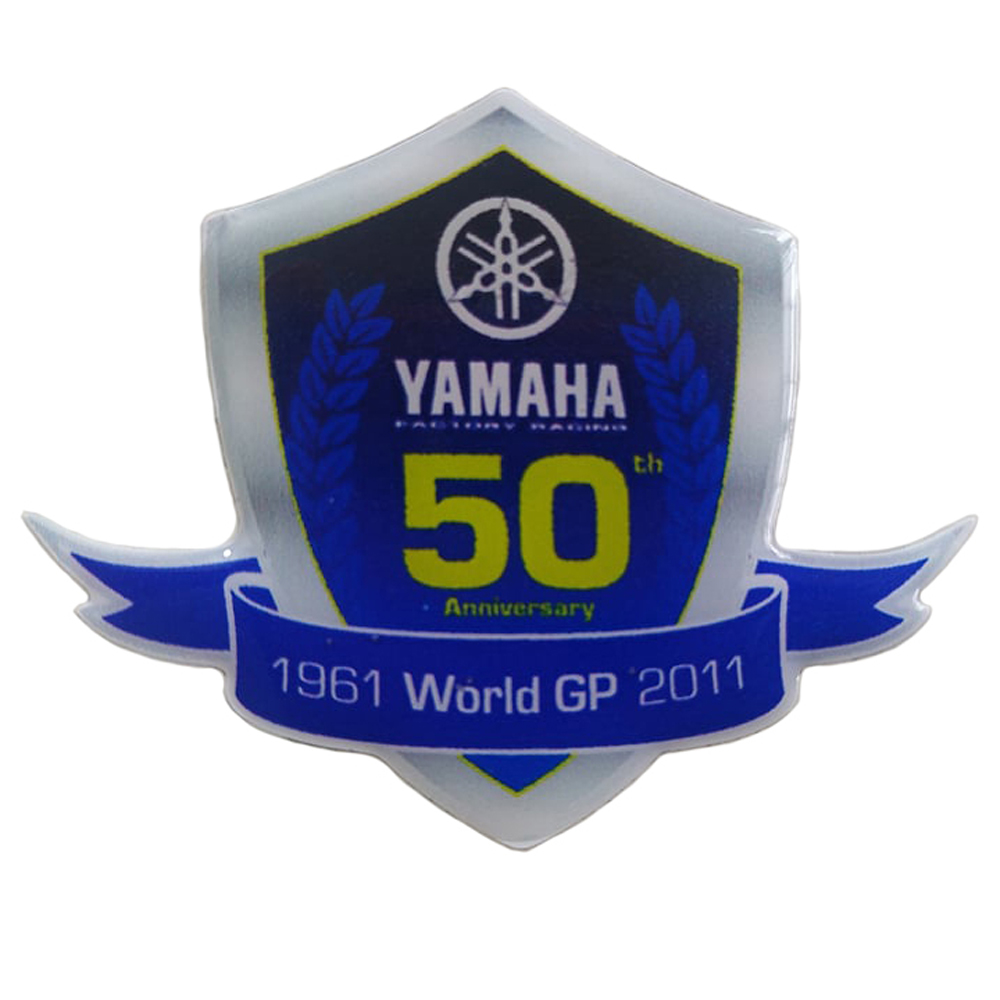 Calcomania Aniversary Yamaha 50 Años Hidrogel Dte Calimatic Trail Rx100 Rx115 Rx125 Rx135 Rs100 Dtk Xtz Yb125 5Vl 6,3X5Cm